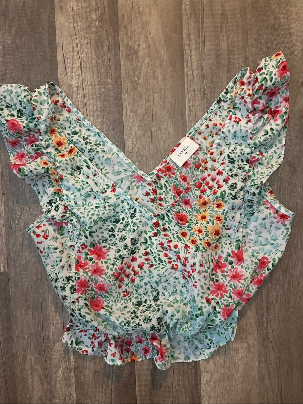 Everly Floral Ruffle Sleeve V-Neck Blouse in Mint Green & Coral
